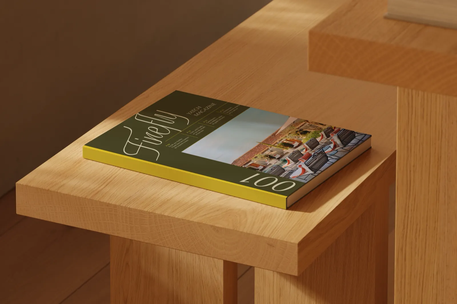 Carte du spa Firefly posée sur une table en bois au soleil
